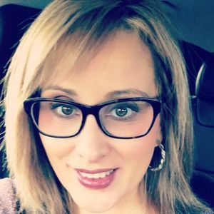 Meet your Posher, Monica